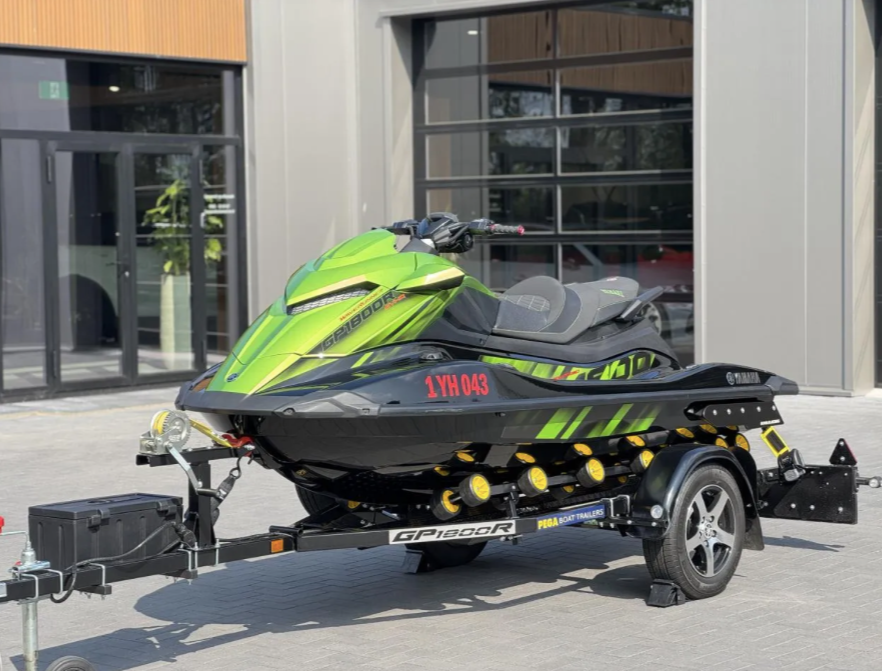 Boten Product Image 0