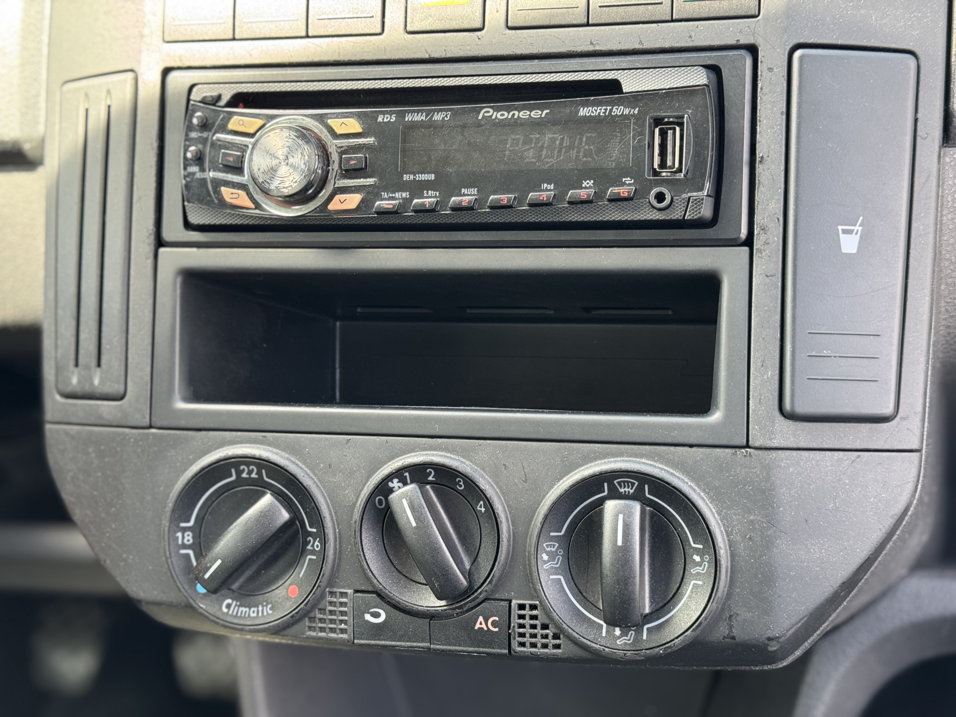 44998922-12.jpg