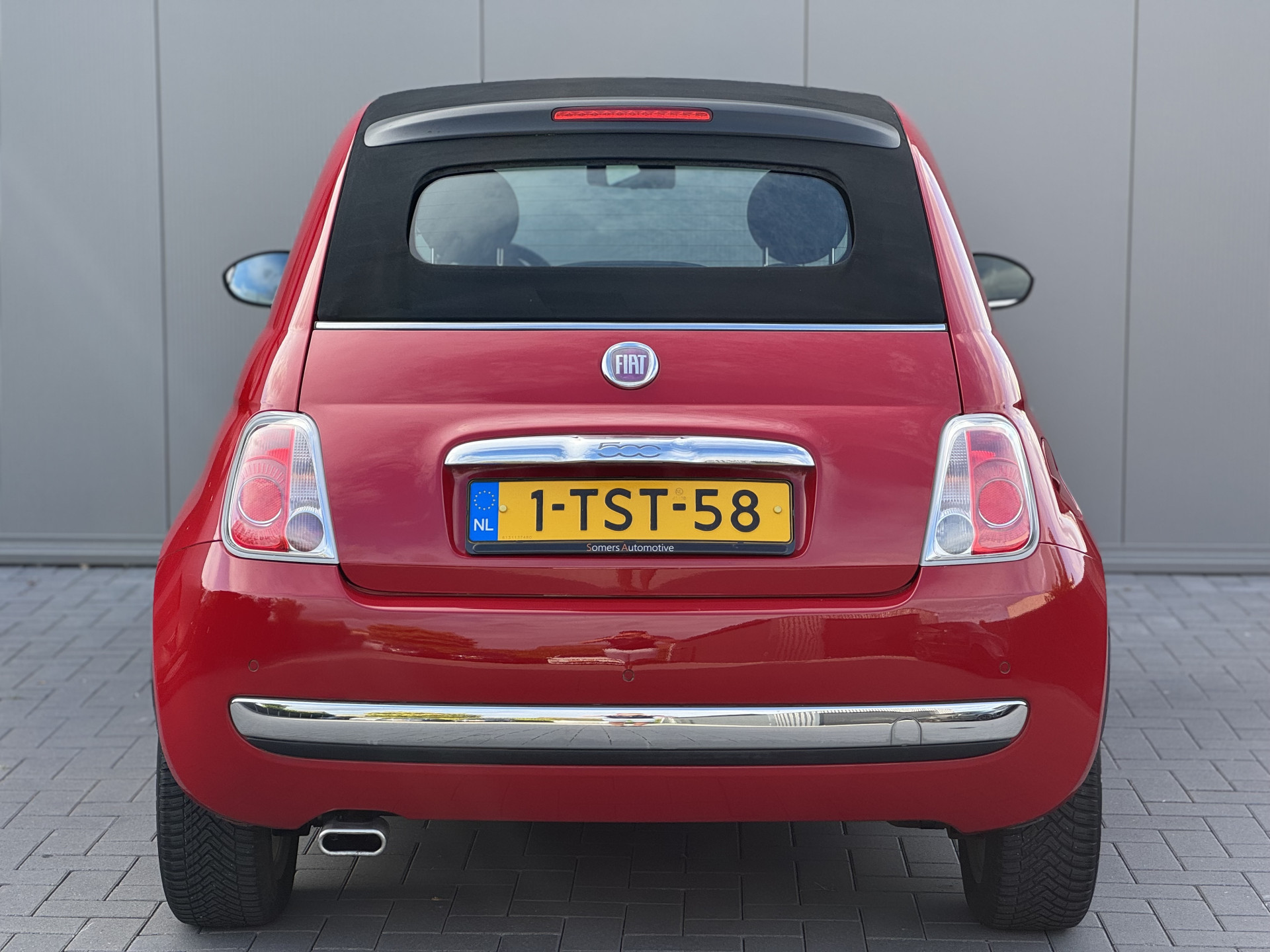 47485408-3.jpg
