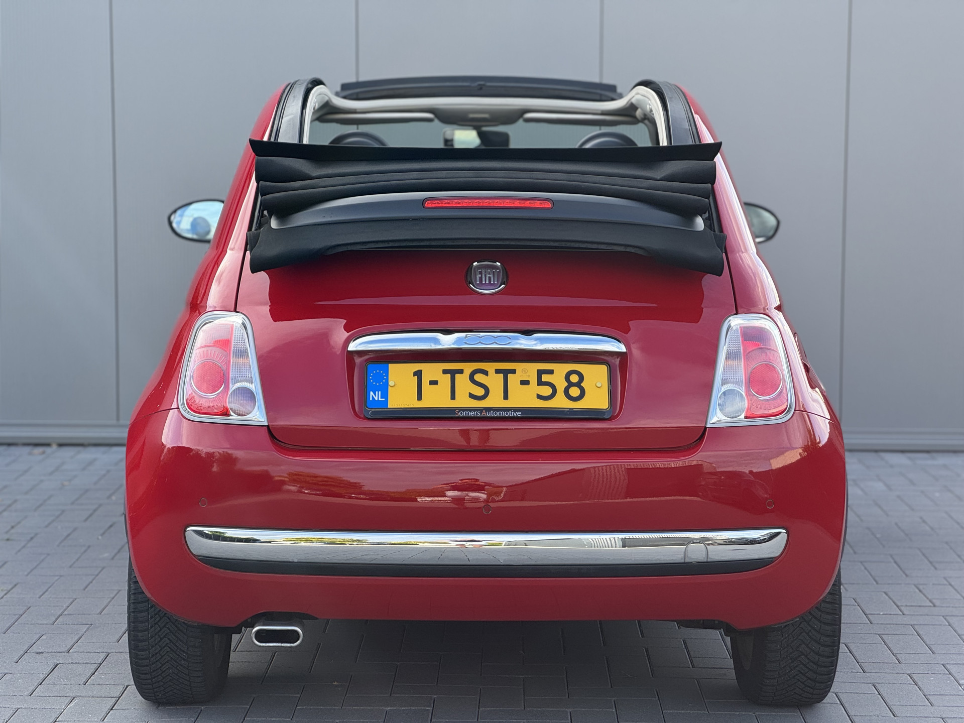 47485408-4.jpg
